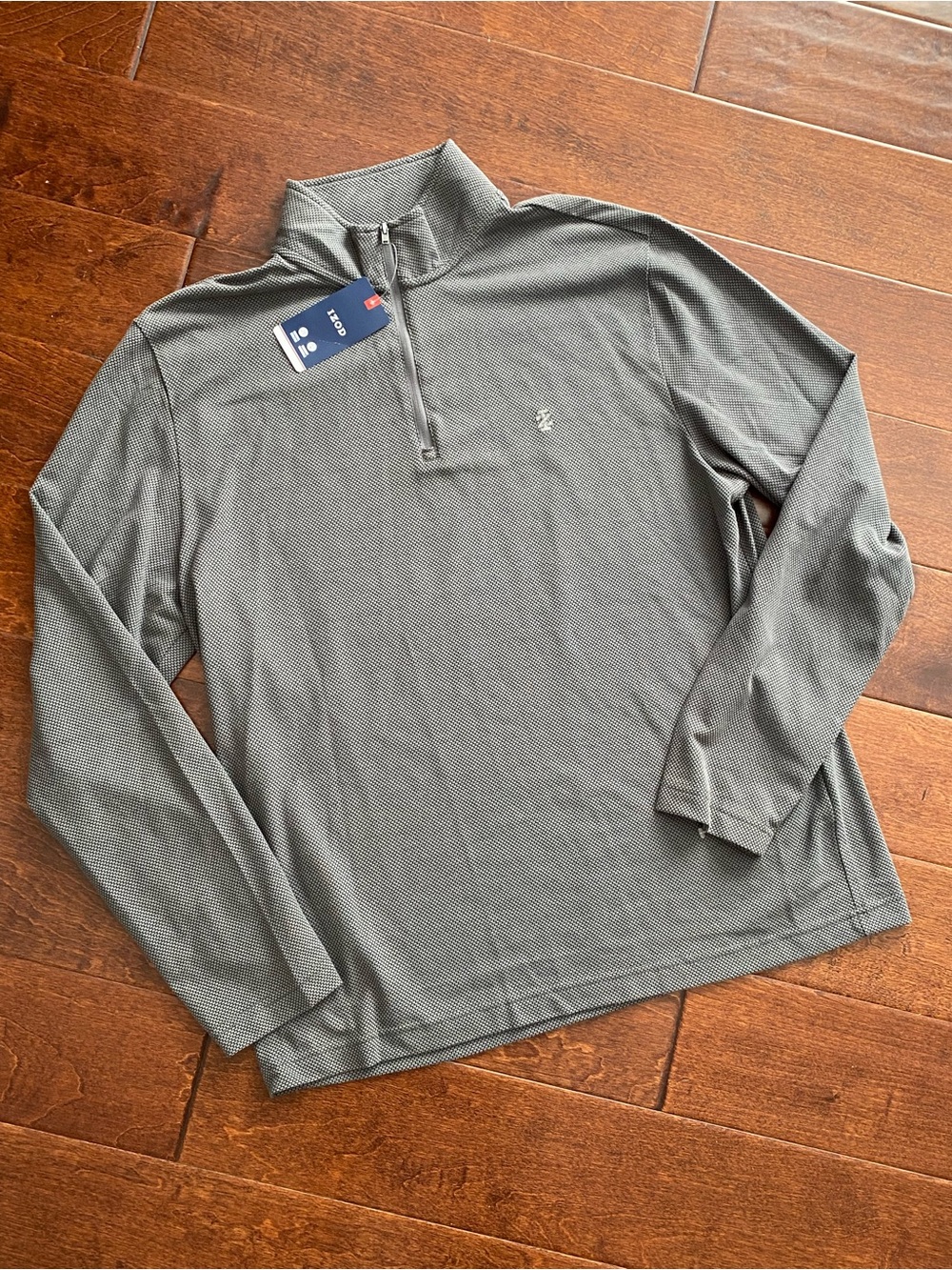NWT IZOD Men's Smoked Pearl Popcorn Jacquard Quarter Zip - Size M